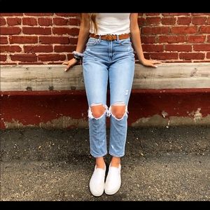 American Eagle Mom Jean